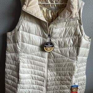 Columbia Women's Cream Quilted Vest